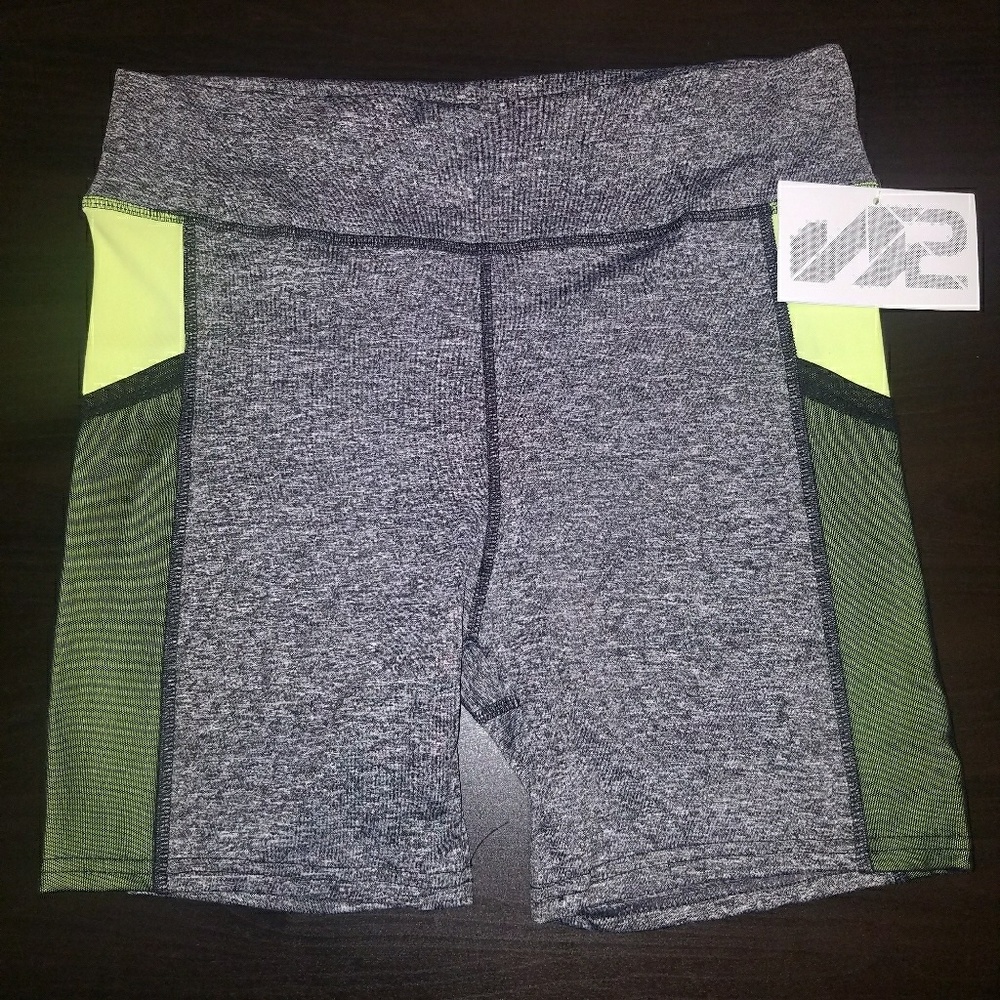 Active Short in Grey